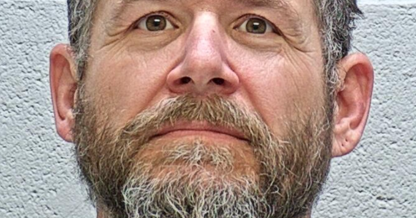 Accused official challenges former investigator's credibility