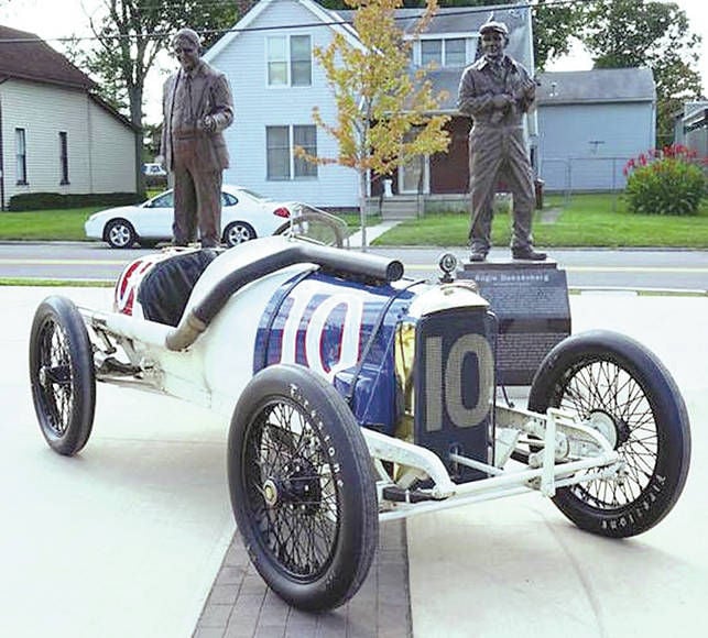 自動車 Racing Duesenberg Museum displays Rickenbacker's 1914 Duesenberg Indy racer