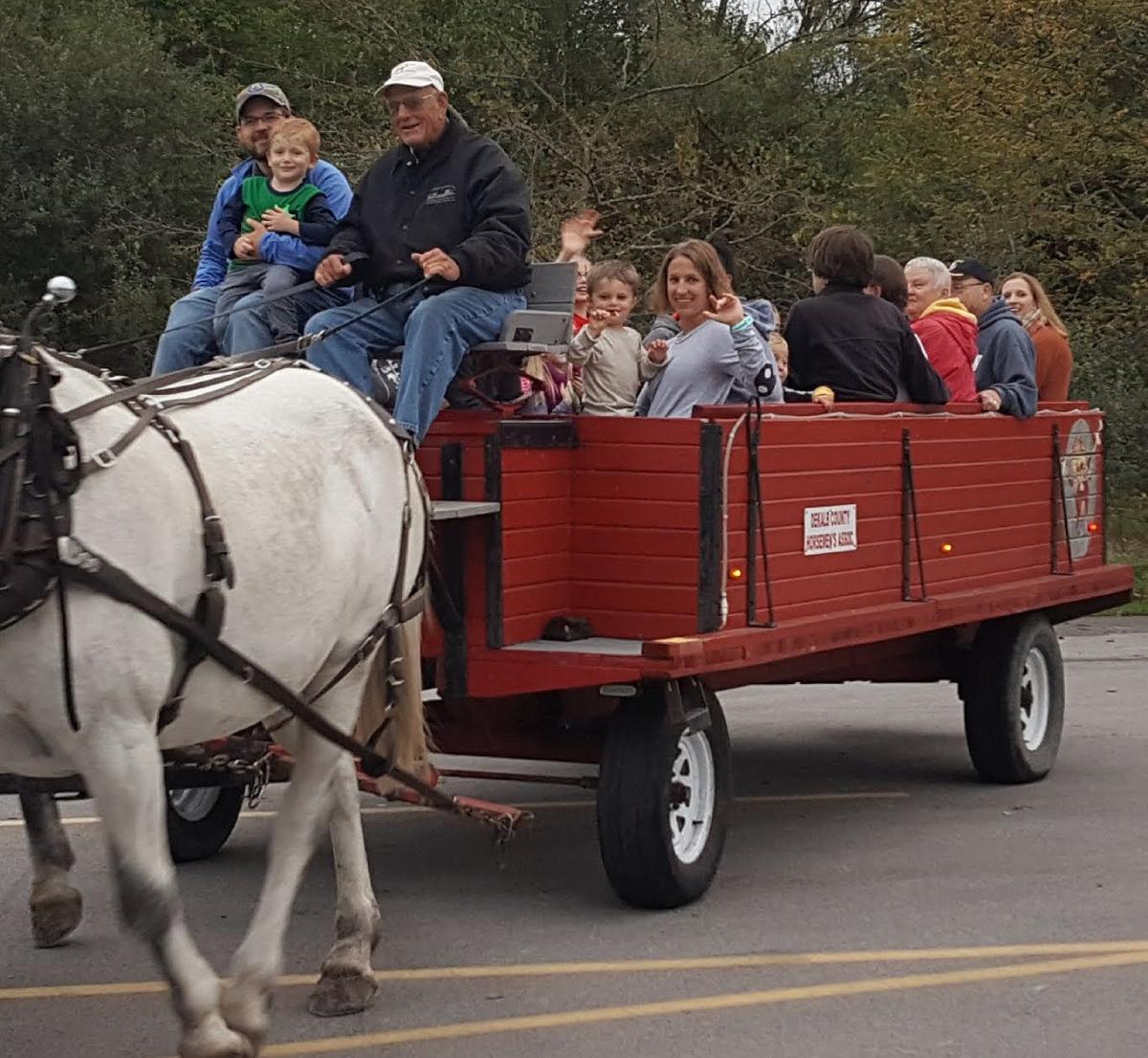 Horsemen Gear Up For Holiday Parades Heraldrepublican Kpcnews Com