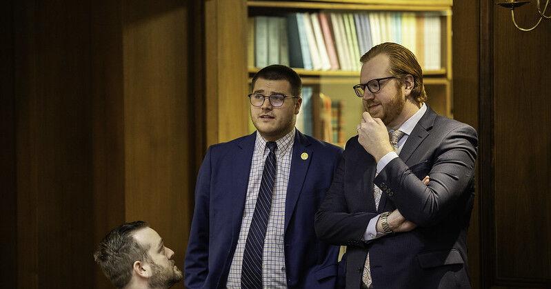 Indiana hemp drug ban, early voting restrictions die at deadline