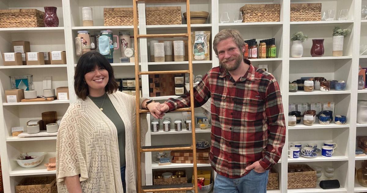 Teachers specialize in home decor outside their classrooms | Heraldrepublican Teachers specialize in home decor outside their classrooms | Heraldrepublican