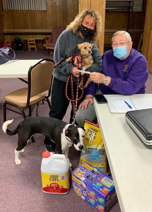 Lions donate to humane shelter