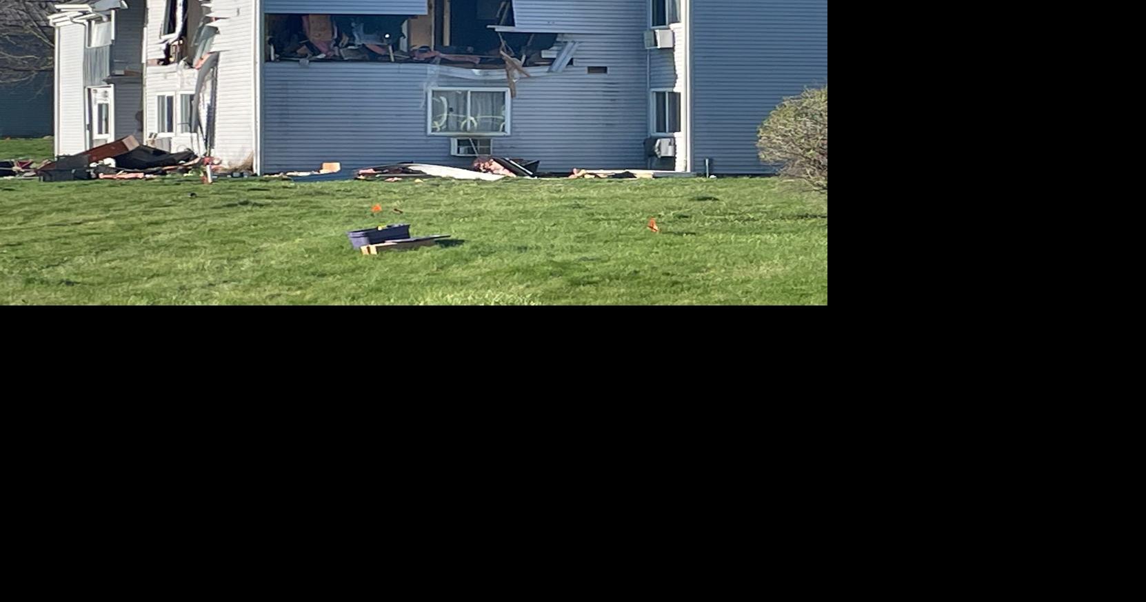 10 1/2 HOURS Gunman Michael Emmons, 60, dead; no other injuries