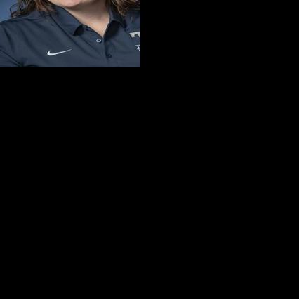 Wright takes over Trine skating programs
