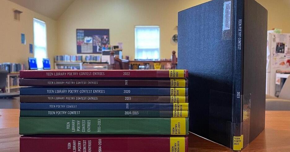 Eckhart Teen Library announces teen poetry contest