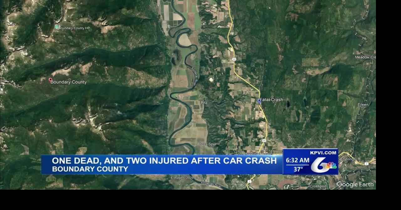 One Person Was Injured and Two Others Were Injured After a Car Crash ...