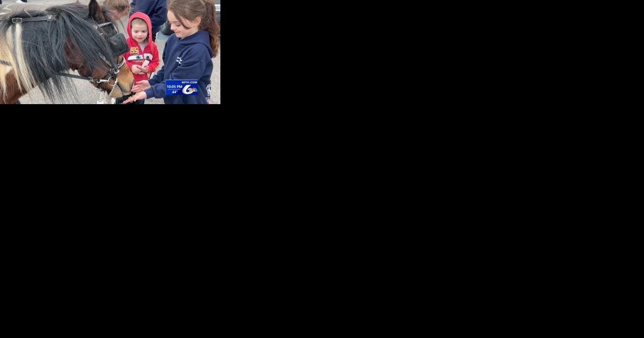 "Horsing around" at Texas Roadhouse with fundraiser for Champ's Heart - Vimarsana News