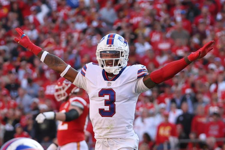 NFL: Bills win for Damar Hamlin and eliminate Patriots from