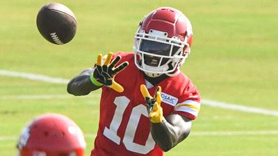 Kansas City Chiefs WR Tyreek Hill traded to Miami Dolphins, News