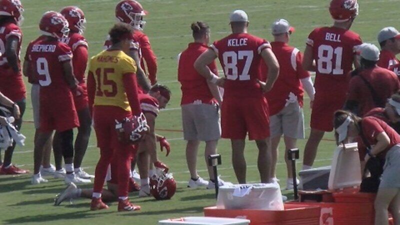 Biggest Royals fan at Chiefs training camp? Patrick Mahomes