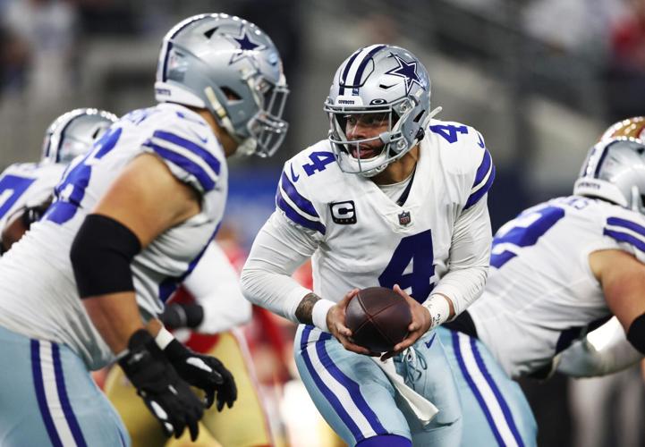 Dallas Cowboys fans throw trash at the refs after heartbreaking