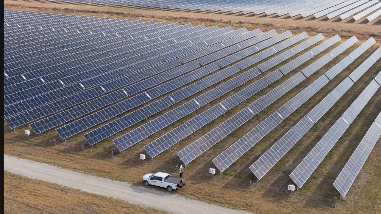 ktbs.com - Julie Parr - RWE expands partnership with Meta on Texas solar project