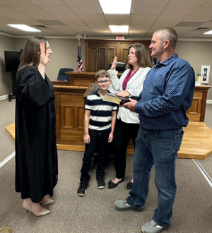 New DeSoto Parish clerk of court sworn in News ktbs com