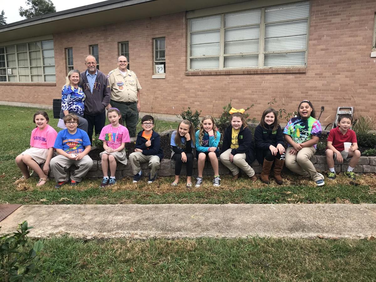 Elm Grove students unveil outdoor learning center Community