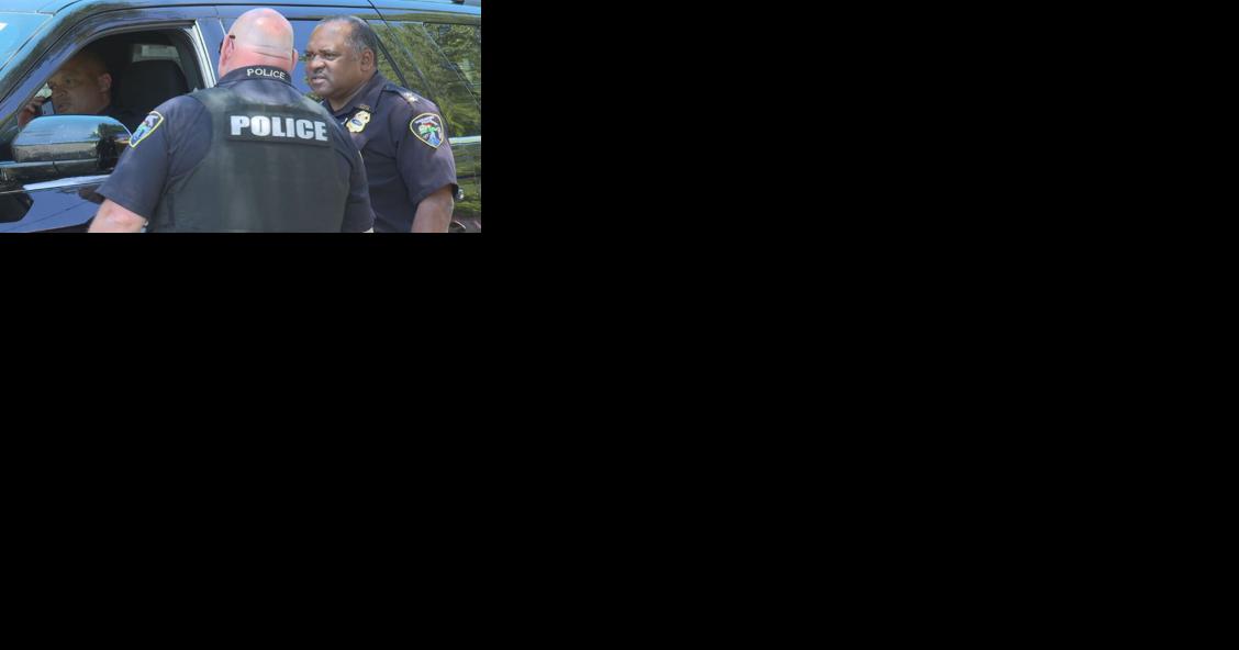 One wounded in possible rolling gun battle near fairgrounds - Vimarsana News