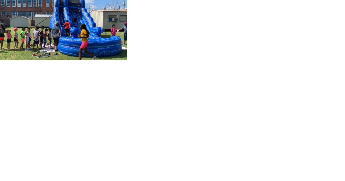 Kids cool off with back-to-school block party - Vimarsana News