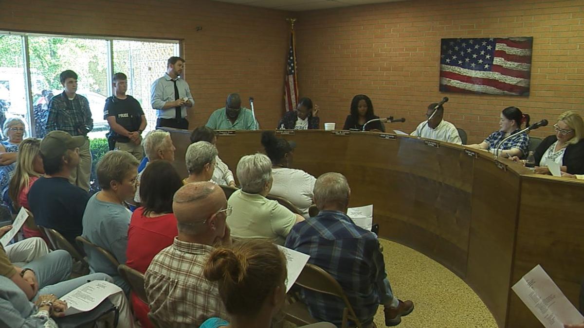 Cotton Valley mayor accused of playing power card for own benefit 3