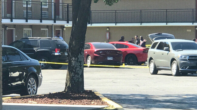 1 officer dead, 1 injured in shooting at Pine Bluff motel | News | ktbs.com