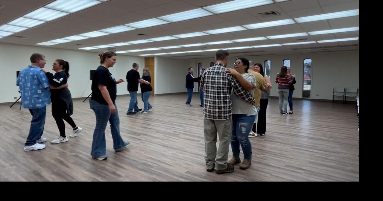 ArtSpace kicks off Valentine’s Day with beginner dance lessons
