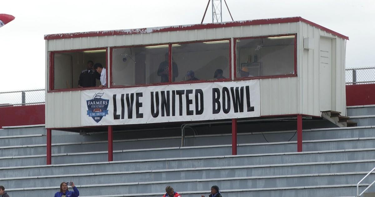The Razorback Union Live United Bowl game draws a crowd to Razorback Stadium in Texarkana ...