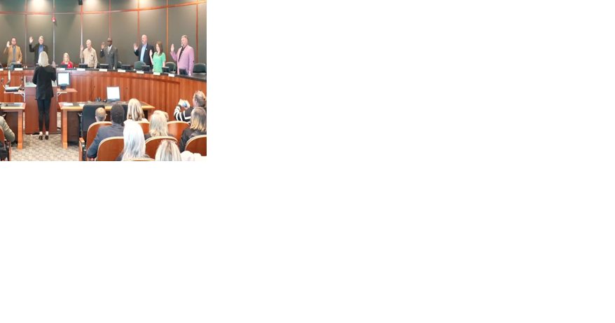 New, returning Bossier Parish police jurors sworn in - Vimarsana News