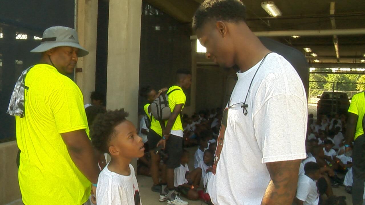 Greedy and Rodarius Williams return home to host football camp