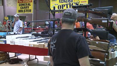 Hundreds Attend Gun And Knife Show In Bossier City News Ktbs Com
