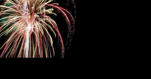 Texarkana officers assaulted with fireworks, Suspects still on the run - Vimarsana News