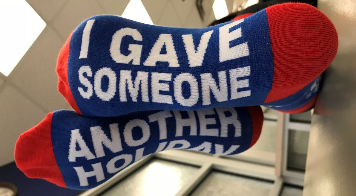 Blood donors receive special socks from LifeShare Blood Centers