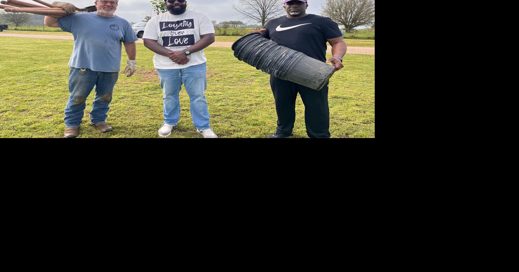 Texarkana, Texas, keeps city beautiful with Spring cleaning