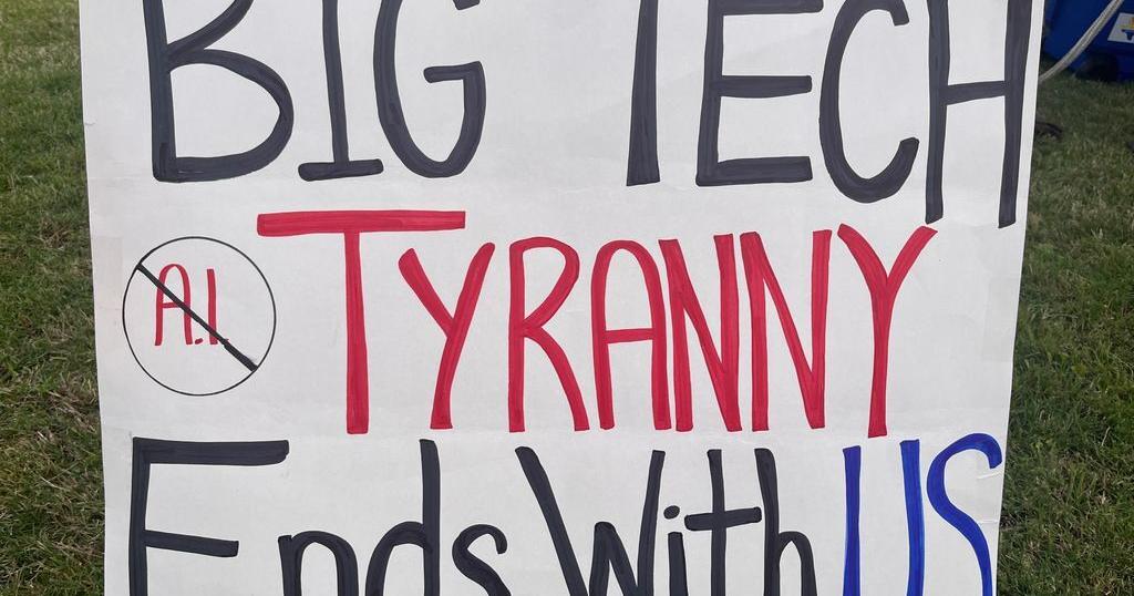 ArkLaTex United of Texarkana holds rally protesting AI data centers