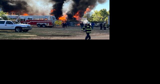 Fire destroys trucking firm - Vimarsana News