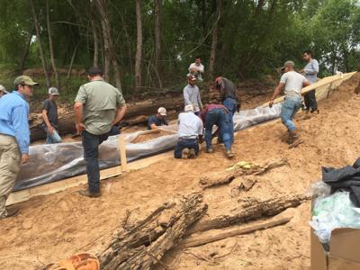 Native American Canoe Found In Caddo Parish Is 700 Years Old Community Ktbs Com