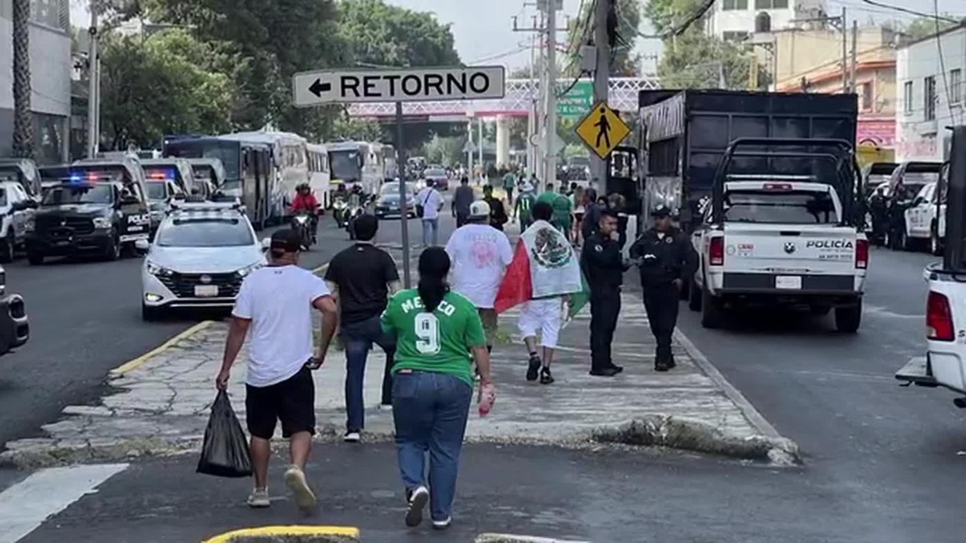 RAW: MEXICO CITY: WORLD CUP/FANS WALK TO STADIUM | National ...