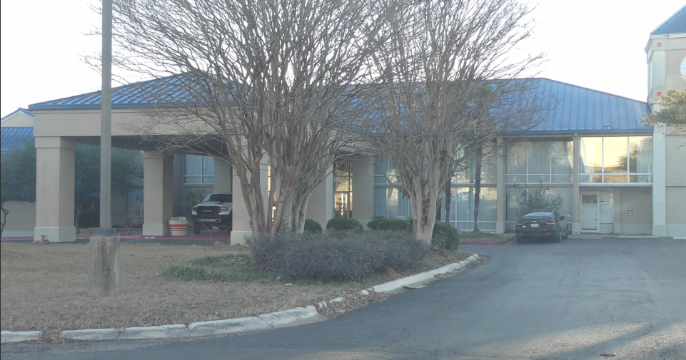 1 dead in west Shreveport motel shooting, suspect arrested | Crime ...