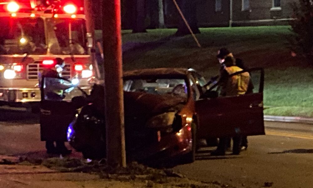 Car smashes into pole on E. Kings Highway, 1 injured News