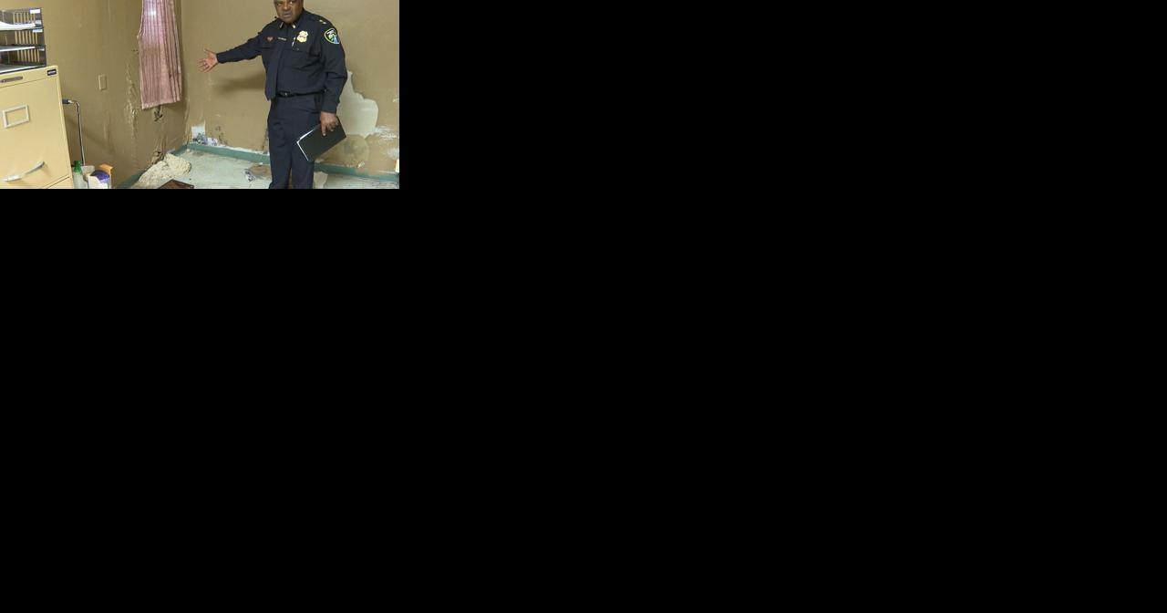 Shreveport Police Headquarters has black mold in offices, crumbling walls and rooms that smell like sewage - Vimarsana News