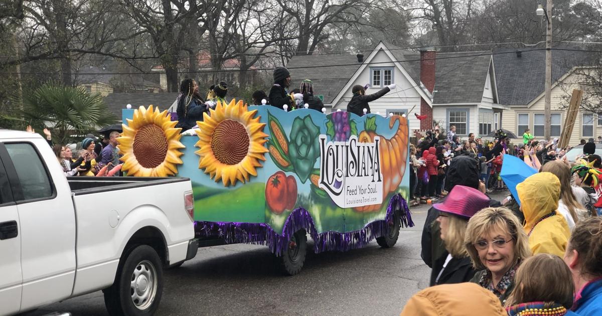 Krewe of Highland parade delights the crowd again this year, even in