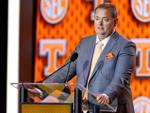 Josh Heupel expects quick impact from Jim Knowles as Tennessee DC; past stops tell a different story
