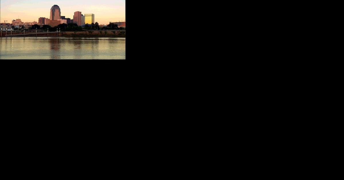 Shreveport mayor delivers State of the City address at Bakowski Bridge of Lights - Vimarsana News