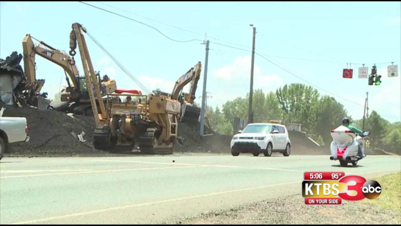 Roads Reopened In Vivian Following Train Derailment | News | Ktbs.com