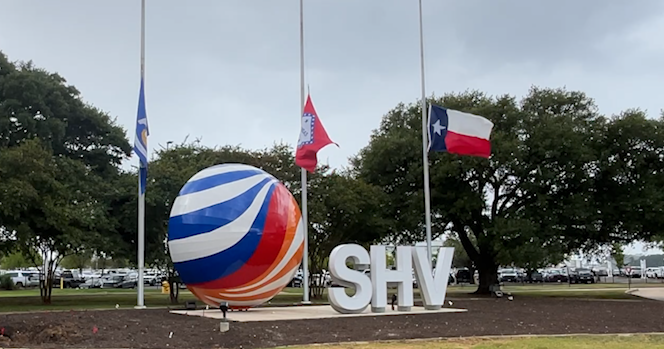 Аэропорт Шreveport готов к празднику и планирует строительство новой вышки