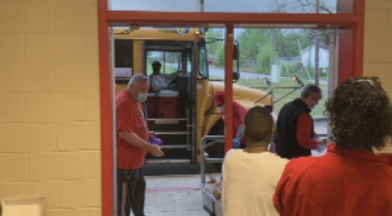 Carthage ISD Uses School Buses To Deliver Food To Students News 