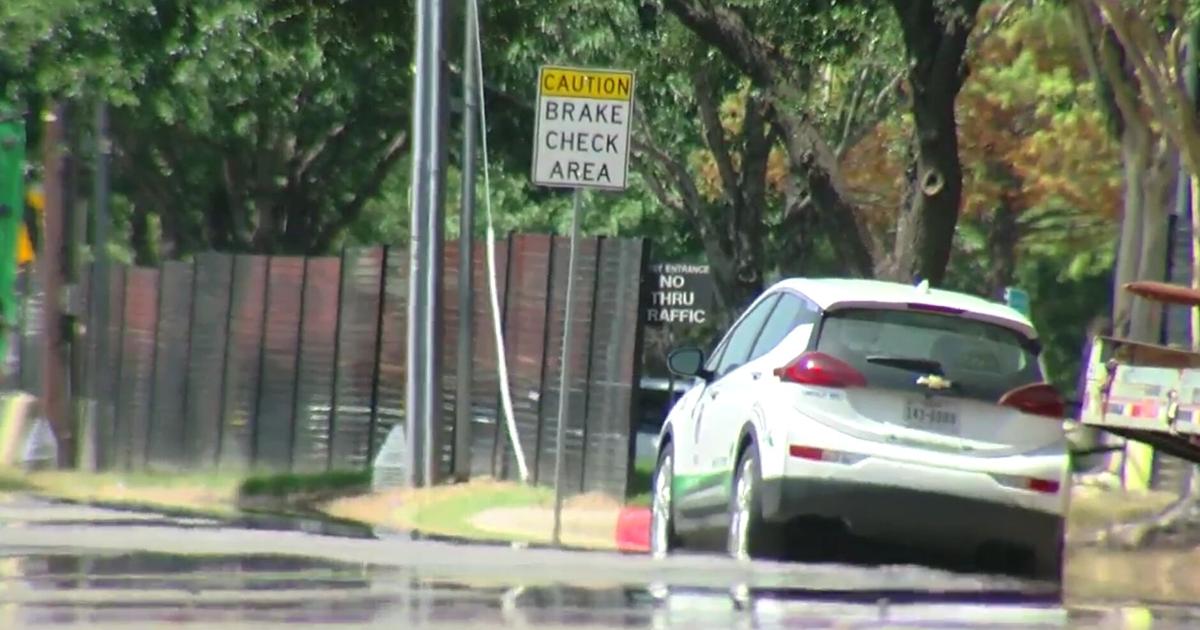 Austin tests "cool pavement technology" to reduce city temperatures ...