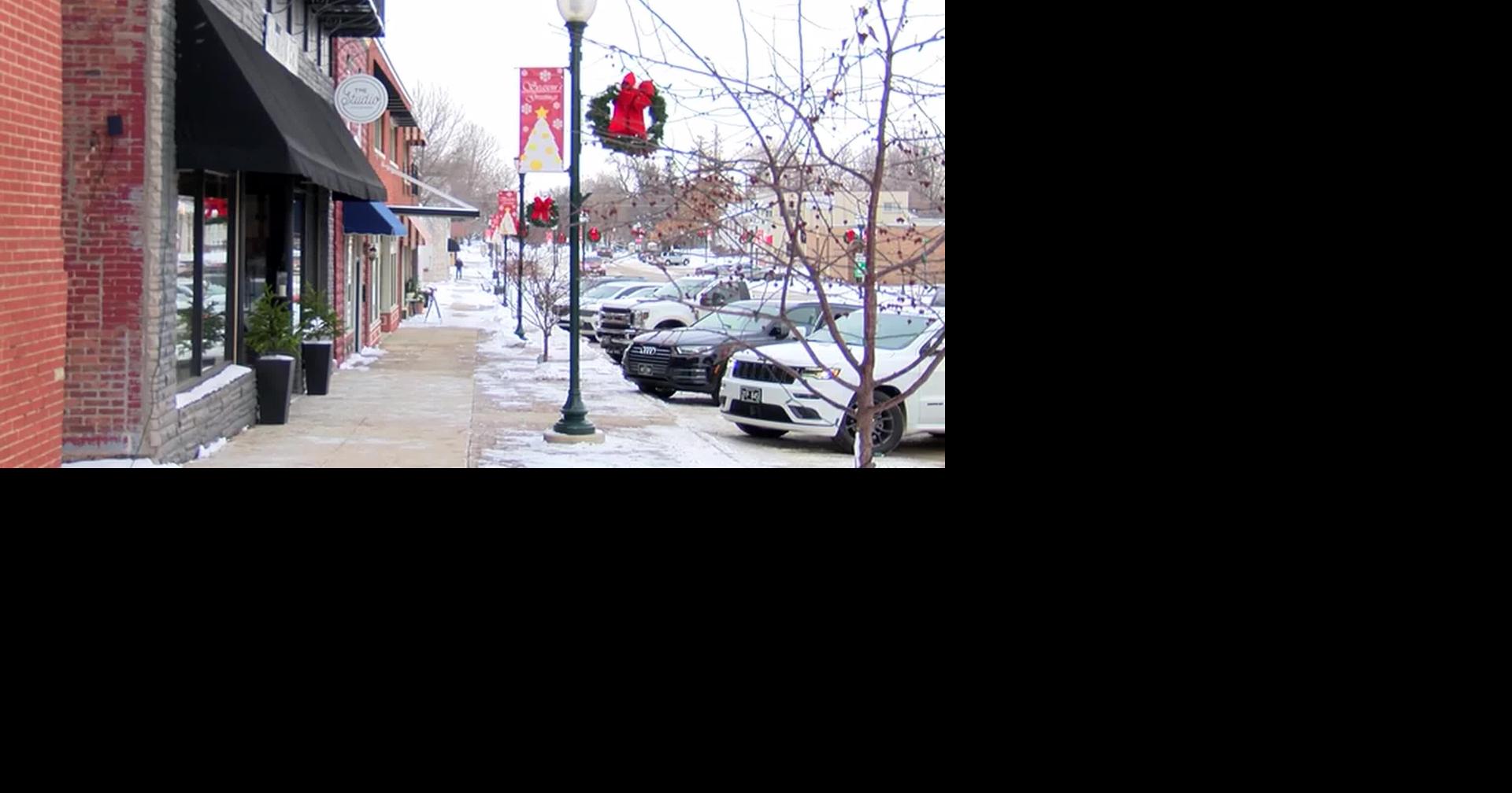 RAW: IA: SMALL BUSINESS SATURDAY/CHAMBER: SHOP LOCAL