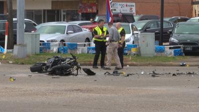 Motorcyclist Dies In 3 Vehicle Crash In Bossier City News Ktbs Com
