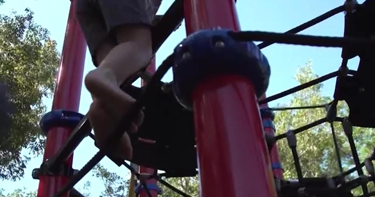 HELPING CHILDREN PROCESS GRIEF