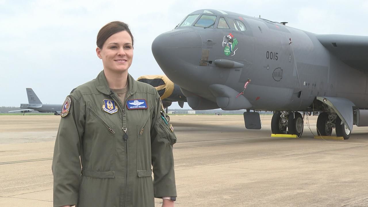 A Day In The Life Of A US Air Force B-52 Student Pilot | The Military ...