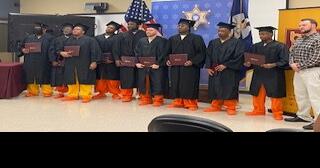 Inmates graduate fiber optic program - Vimarsana News