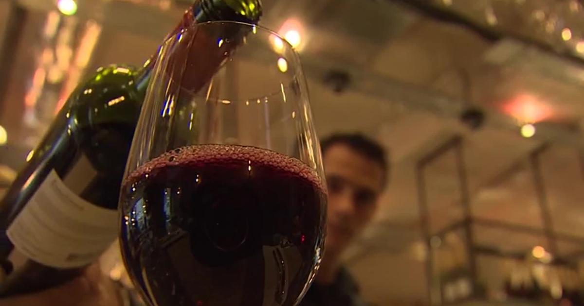 HEALTH MINUTE: SUMMER WEATHER CAN TRIGGER HEADACHES